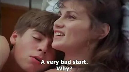 FFM in de gratis pornfilms slaapkamer met mooi huisgenoten