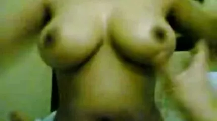 Leer! Hier is hoe je een volwassen in kousen gratis porno hamster neukt met een zwarte lul