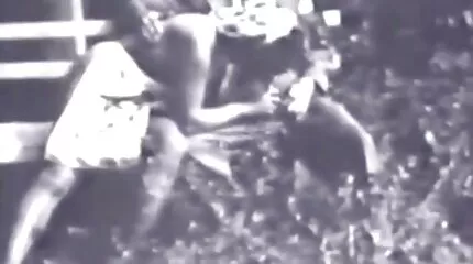 Rondborstig hongerig Dame invited naar neuken gratis tv porno jong guy