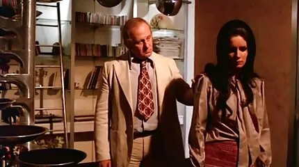 Studente wordt niet moe van gratis porno hamster het zuigen en slikken van sperma