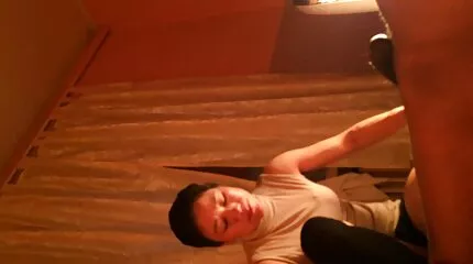 Guy gratis porno online skillfully sits student op een reusachtig lul