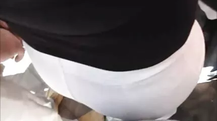 De man gratis porno sex film geeft een pijpbeurt en heeft Elena Koshka in Poesje