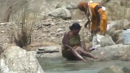 Zelfgemaakte footage van gratis porno youtube anaal seks chick en vriend