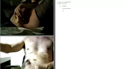 De ochtend van de jonge blonde begint met seks gratis porno online