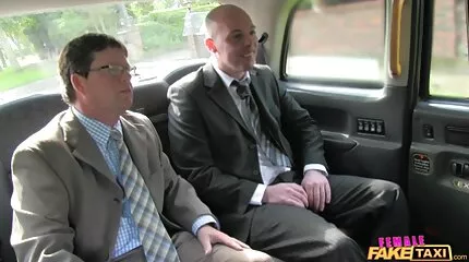 Grote Kont Milf in panty springt op omasexfilm Lul