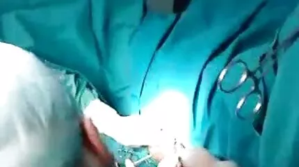 Jerking proces met haar slipje-cumshot in mond omasexfilm Blond