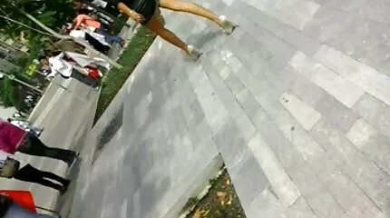 Geneukt op de bank mooi meisje weinig broer gratis pornifilm