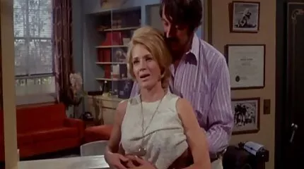 Masturberen de omasexfilm kont in de douche ging soepel naar anale seks