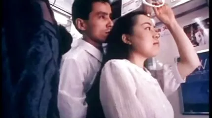 De vrouw gaf zich vaginaal over aan de kale gratis pornofilm atleet