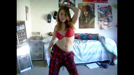 Blonde krijgt een youtube gratis porno onwerkelijk orgasme op hahal ' s fallus