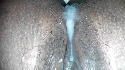 Chick gratis hd pornofilm hard gangbanged in een haunt