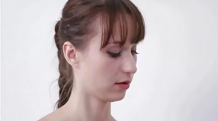 Bezoekende vriend neukt lange pornofilm zijn moeder